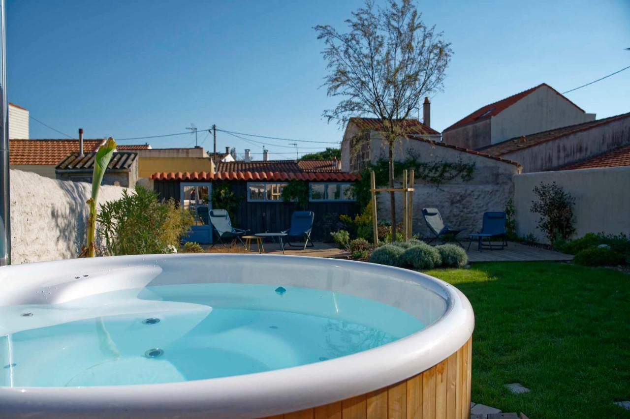 Villa L'annexe de Gaston à Port-des-Barques Extérieur photo